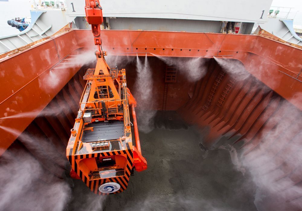 Puerto Angamos logra nuevo hito operacional y supera las dos millones de toneladas de graneles transferidas