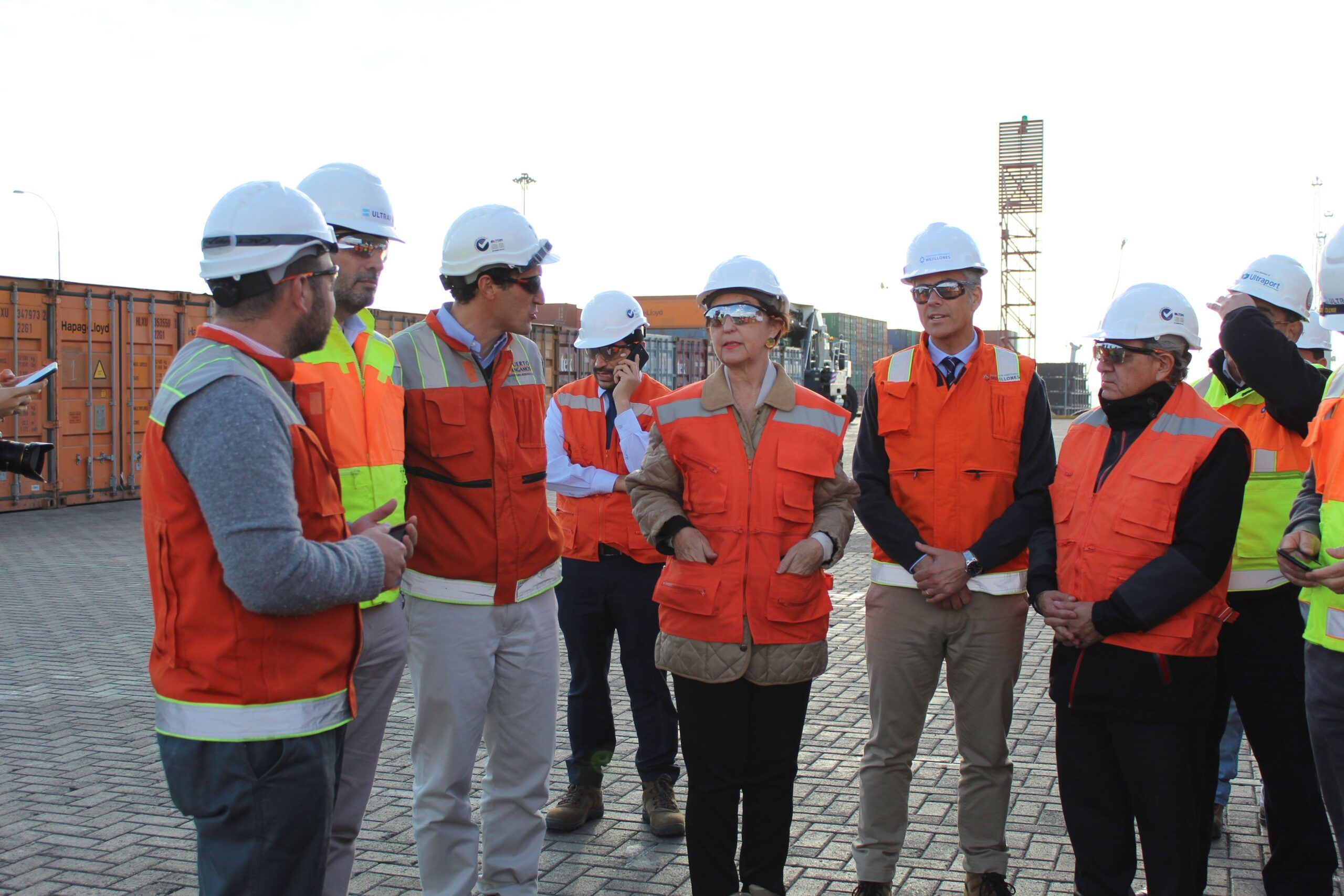 Puerto Angamos y Ultraport recibieron a la Ministra de Transporte y Telecomunicaciones