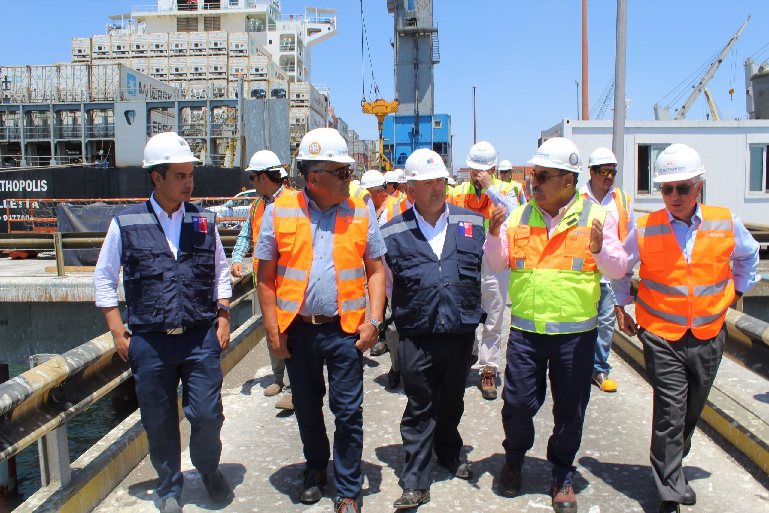 Ministro del Trabajo y Previsión Social visitó las instalaciones de Puerto Angamos